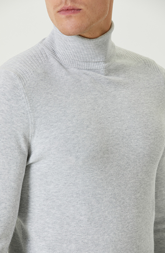 Açık Gri Balıkçı Yaka Triko Kazak