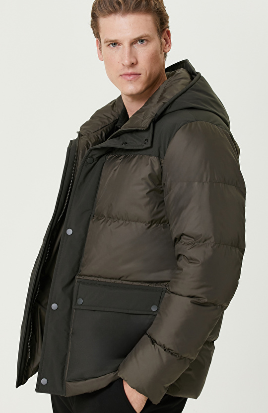 Haki Kapitoneli Mont