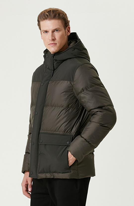 Haki Kapitoneli Mont