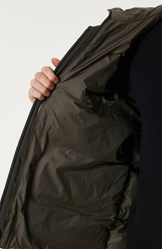 Haki Kapitoneli Mont