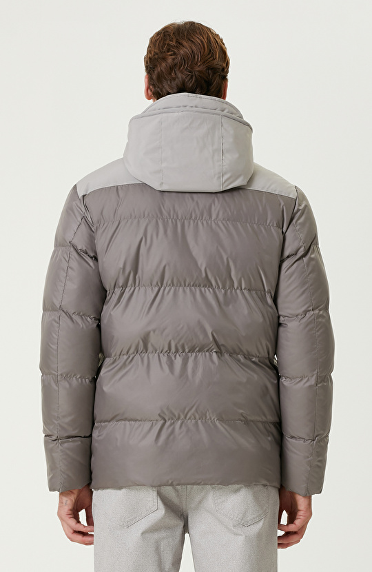 Taş Kapitoneli Mont