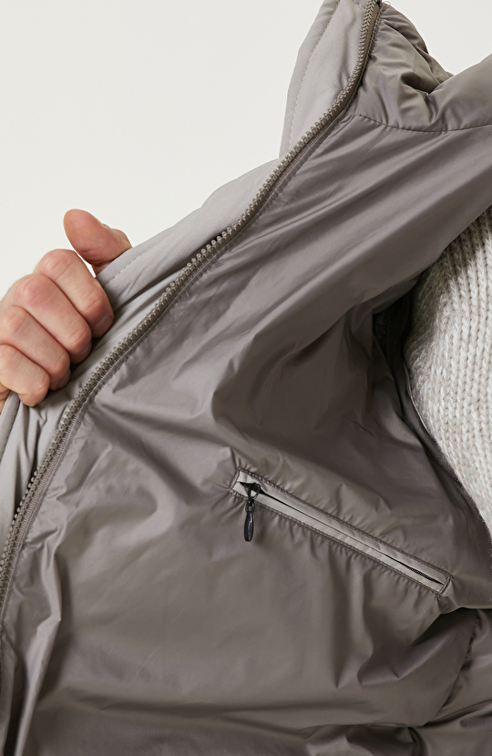 Taş Kapitoneli Mont