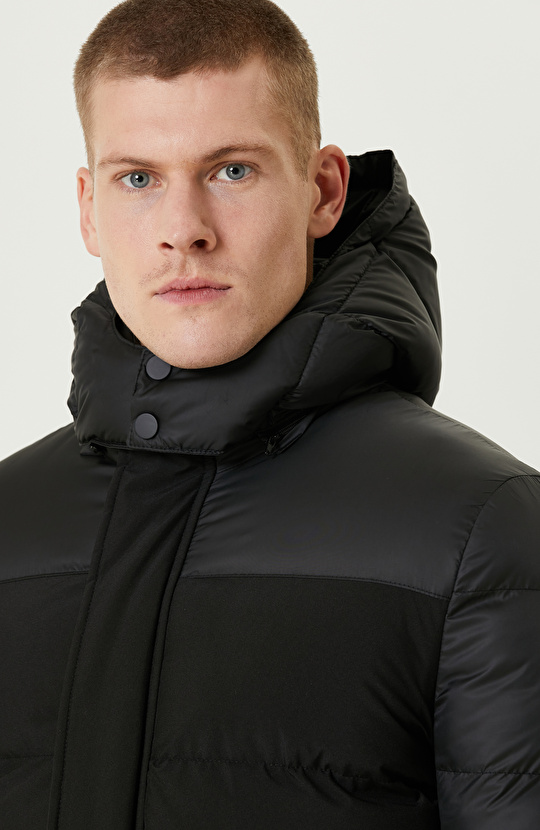 Siyah Kapüşonlu  Puffer Casual Kaban