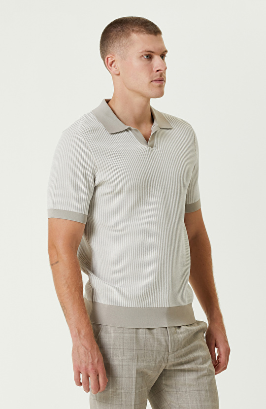 Taş Apaj Yaka Triko Kazak