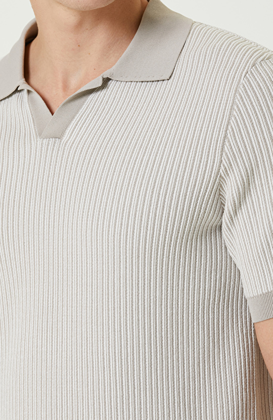 Taş Apaj Yaka Triko Kazak