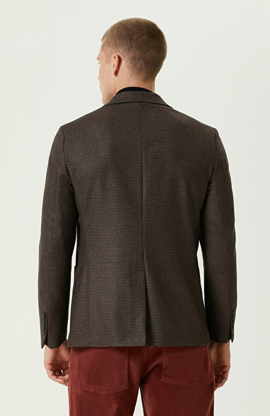 Kahverengi Yün Ceket