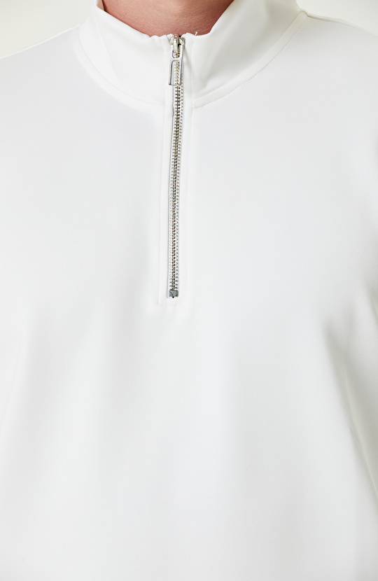 Kırık Beyaz Sweatshirt