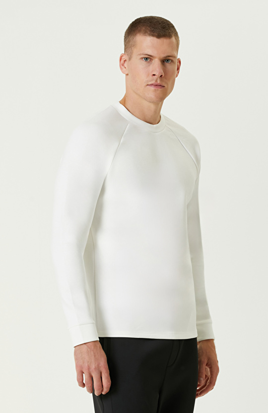 Kırık Beyaz Sweatshirt