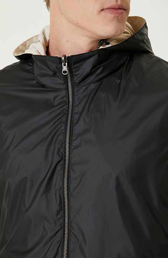 Siyah Beyaz Kapüşonlu Çift Taraflı Mont