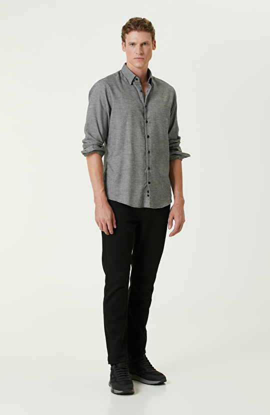 Siyah Kazayağı Desenli Gömlek