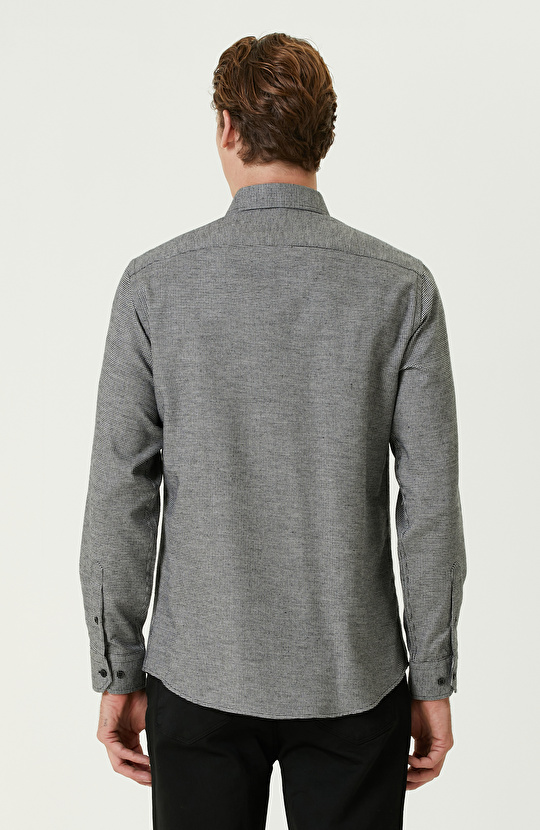 Siyah Kazayağı Desenli Gömlek