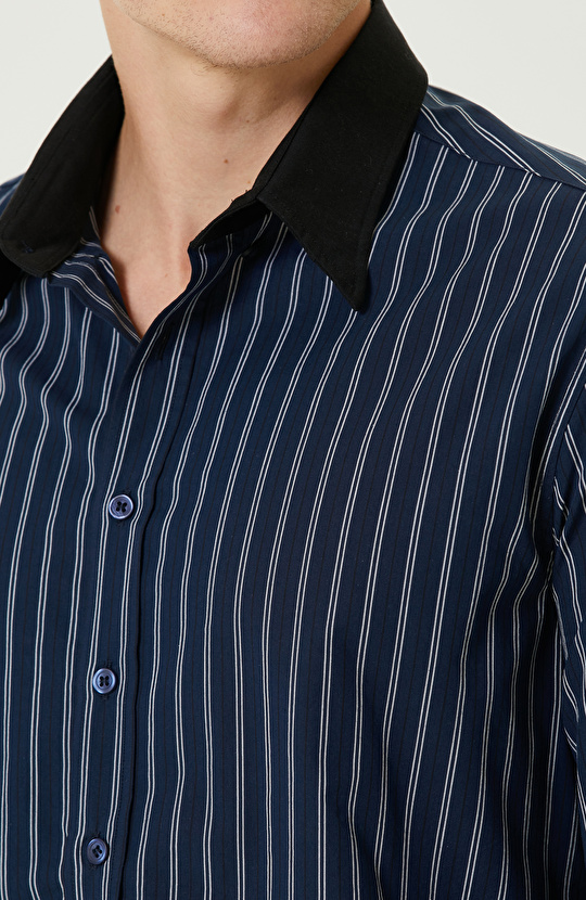 İndigo Çizgili Gömlek