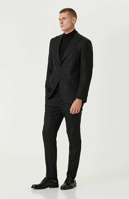 Siyah Yün Karışımlı Çift Yırtmaç Takım Elbise