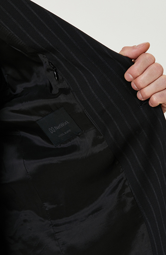 Siyah Yün Karışımlı Çift Yırtmaç Takım Elbise