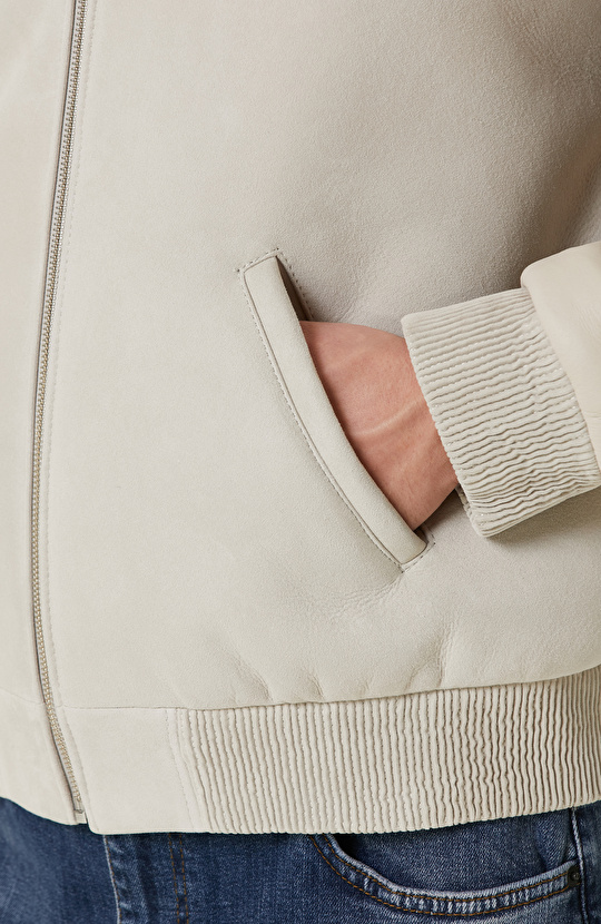 Kırık Beyaz Süet Mont