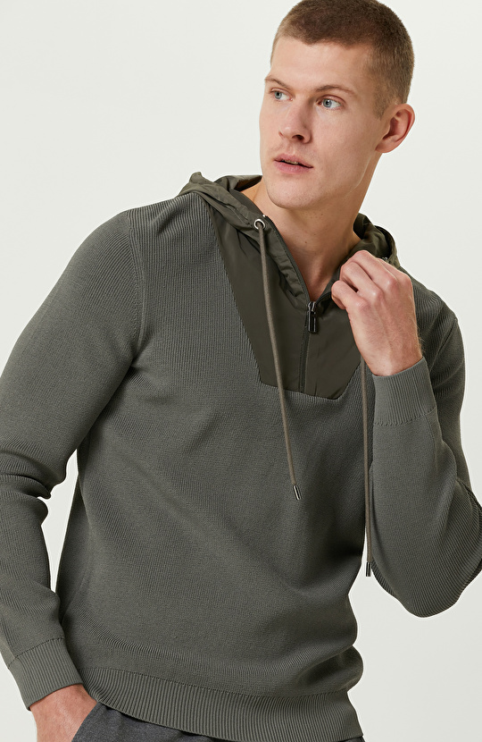 Haki Kapüşonlu Triko Kazak