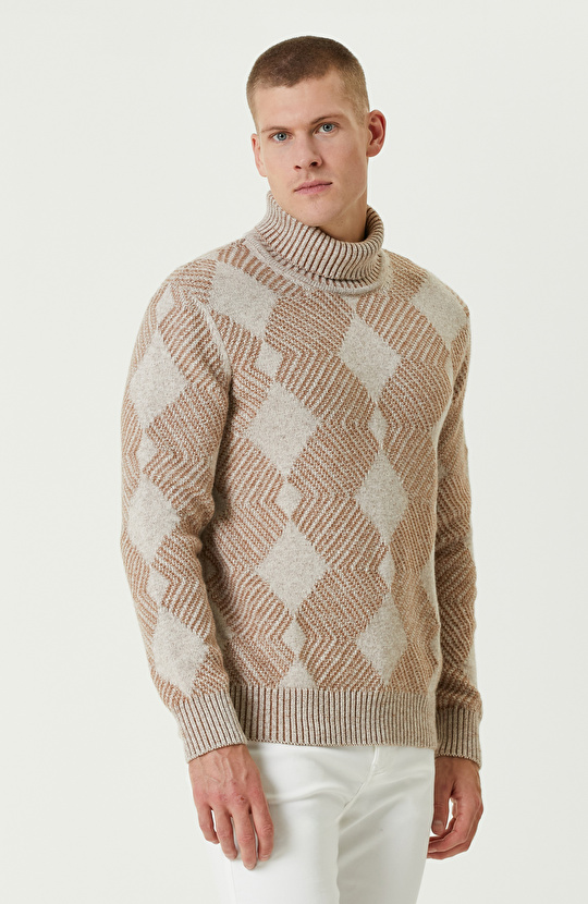 Bej Limited Balıkçı Yaka Triko Kazak