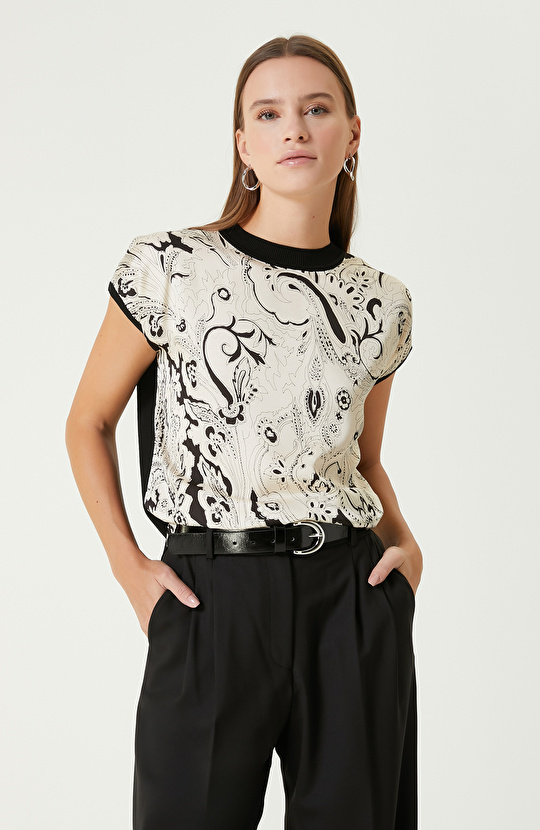 Siyah Dokuma Garnili Triko