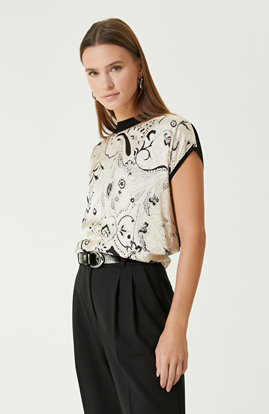 Siyah Dokuma Garnili Triko