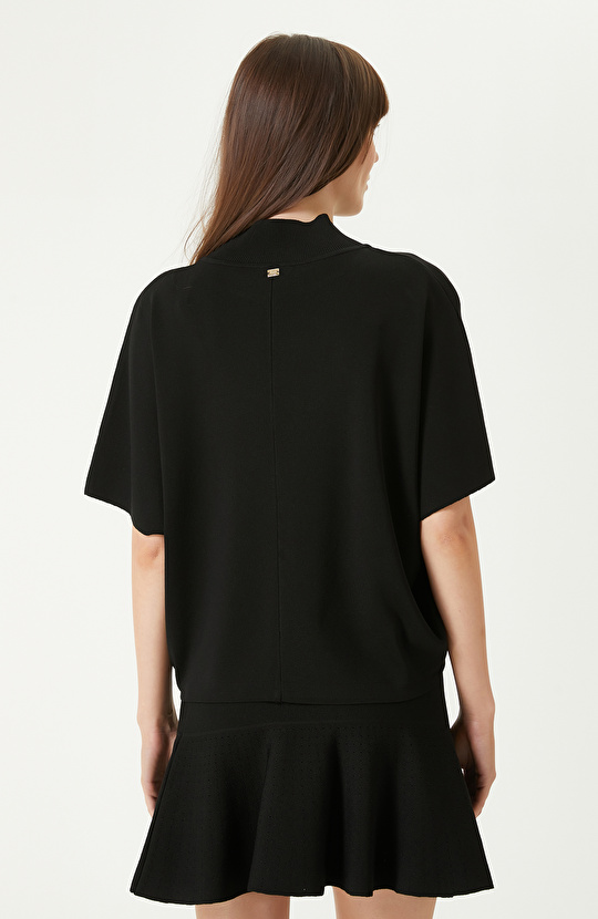 Siyah Rahat Kalıp Basıc Triko Kazak