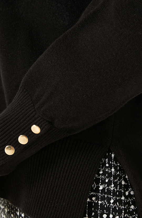 Siyah Düğme Detaylı Balıkçı Yaka Basıc Triko Kazak