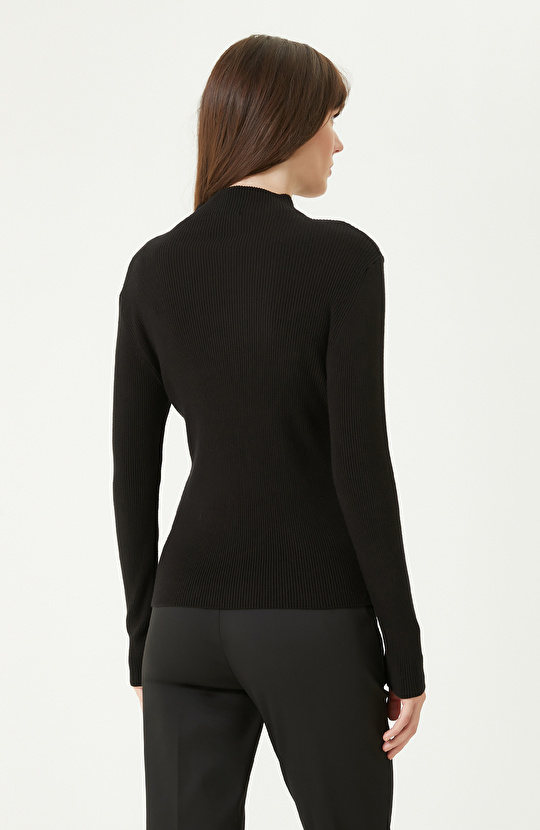 Siyah Dik Yaka  Basıc Triko Kazak