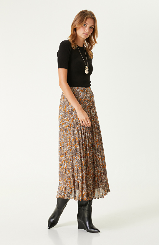 Black Short Sleeve Basic Knitted Sweater