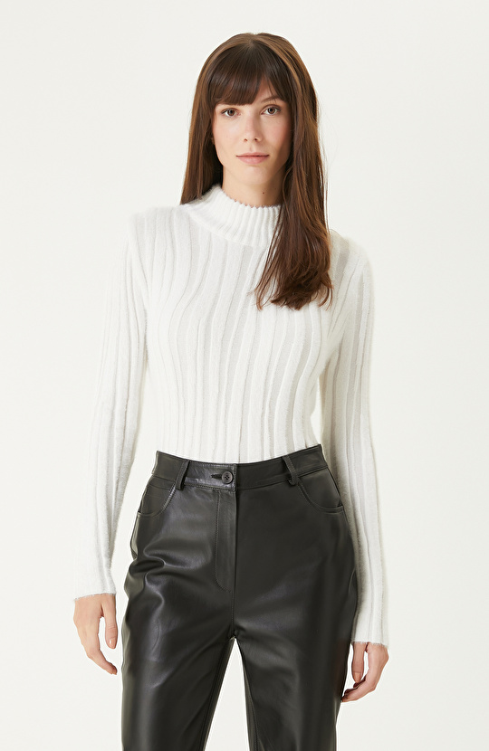 Off-White Soft Textured Knit Sweater