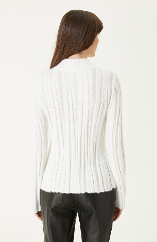 Off-White Soft Textured Knit Sweater