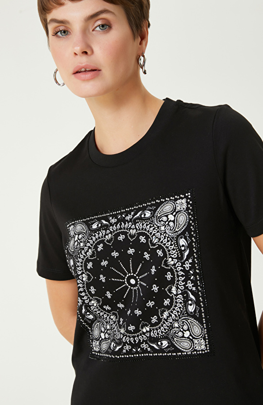 Siyah Şal Desen  Baskılı Tshirt