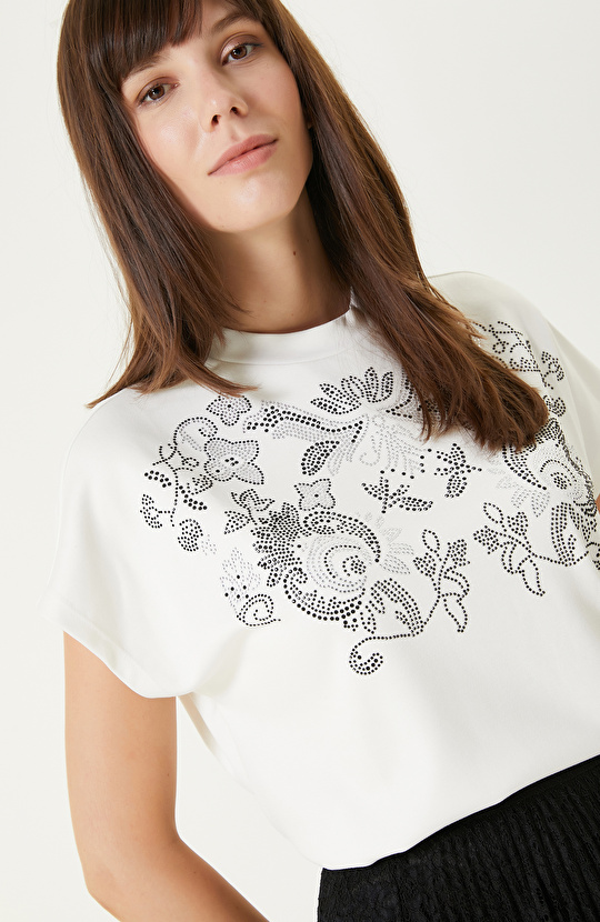 Beyaz Taş Baskılı Tshırt