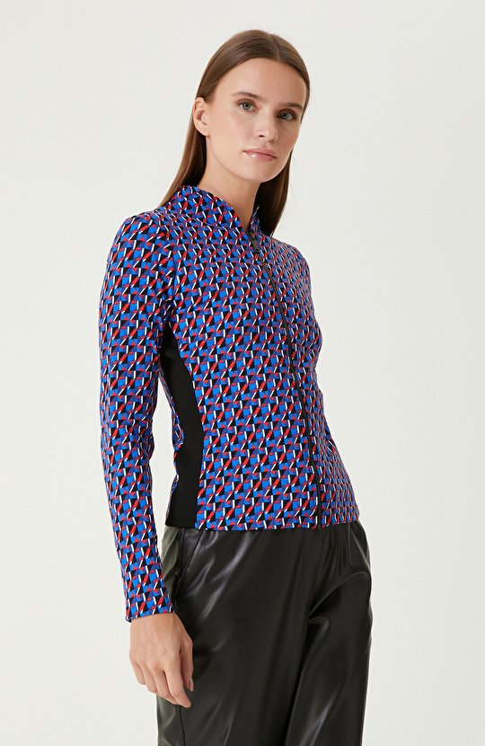 Mavi Kırmızı Beyaz N-Tech Desenli SweaTshirt