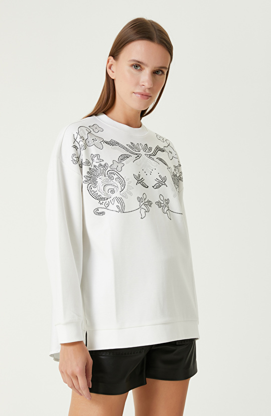 Kırık Beyaz Taş Baskı Detaylı SweaTshirt