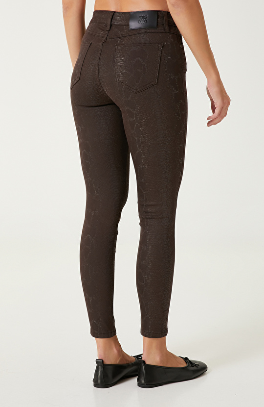 Kahverengi Kaplamalı Casual Pantolon