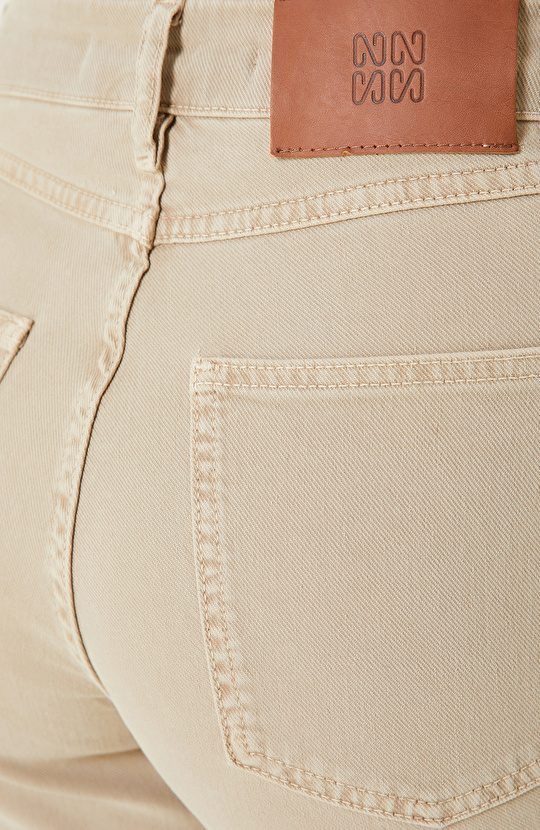 Bej Straight Kalıp Denim Pantolon