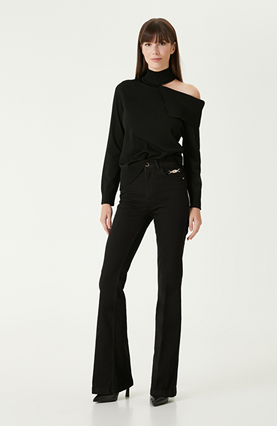 Black Accessorized Flare Cut Denim Trousers