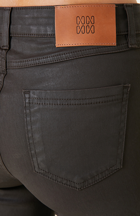Koyu Kahverengi Kaplamalı Skinny Kalıp Denim Pantolon