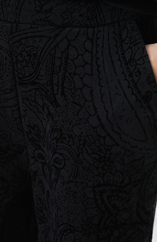 Siyah Baskılı Eşofman