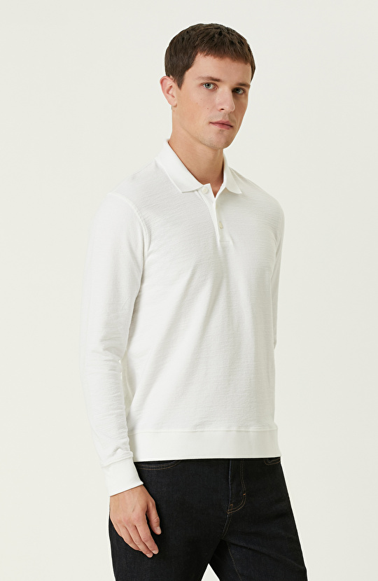 Kırık Beyaz Polo Yaka SweaTshirt