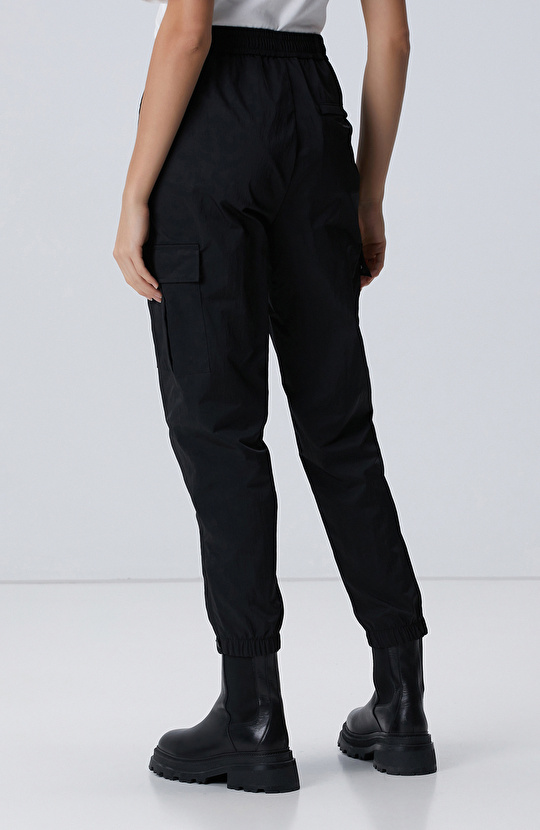 N-Tech Siyah Pantolon