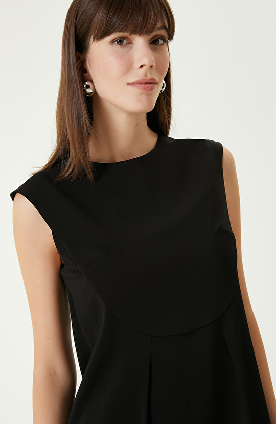 Siyah Kolsuz Mini Elbise