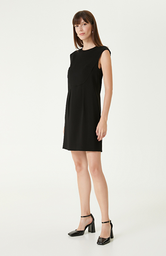 Siyah Kolsuz Mini Elbise