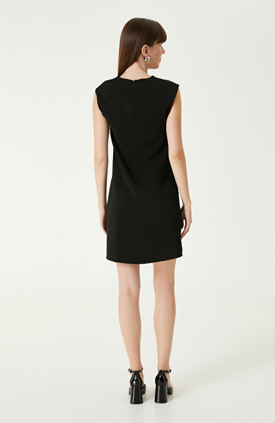 Siyah Kolsuz Mini Elbise