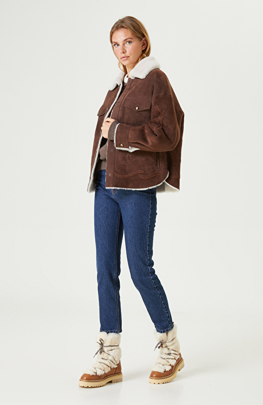 Kahverengi Nakış İşlemeli Suet Deri Mont