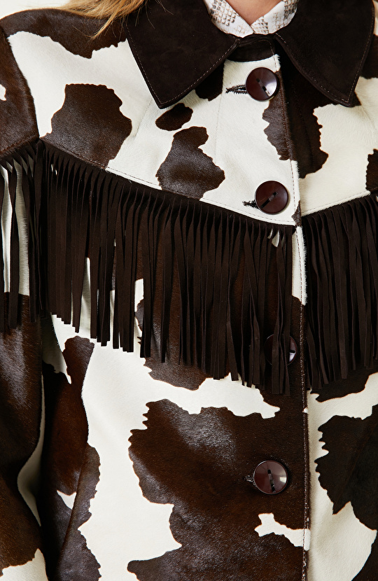 Kırık Beyaz Kahverengi Püskül Detaylı Deri Mont