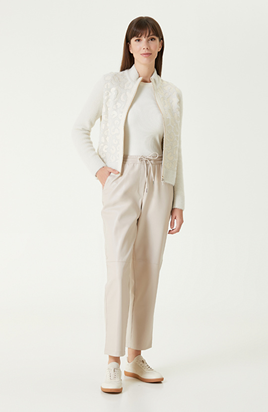 Kırık Beyaz Trikolu Anımal Desenli Deri Mont