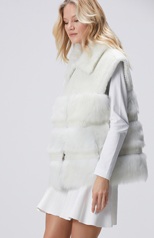 Kırık Beyaz Şerit Detaylı Deri Yelek 