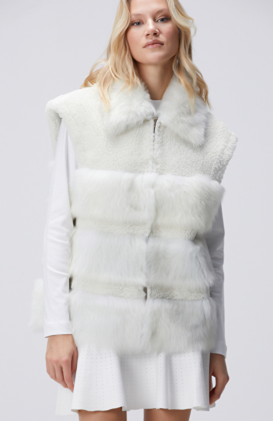 Kırık Beyaz Şerit Detaylı Deri Yelek 