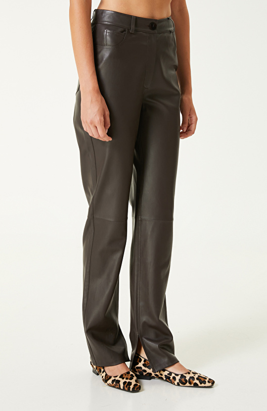 Acı Kahve Paçası Yırtmaçlı Deri Pantolon