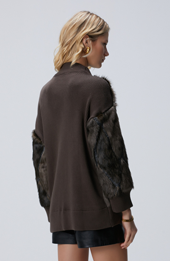 Haki Yün Karışımlı Triko Mont